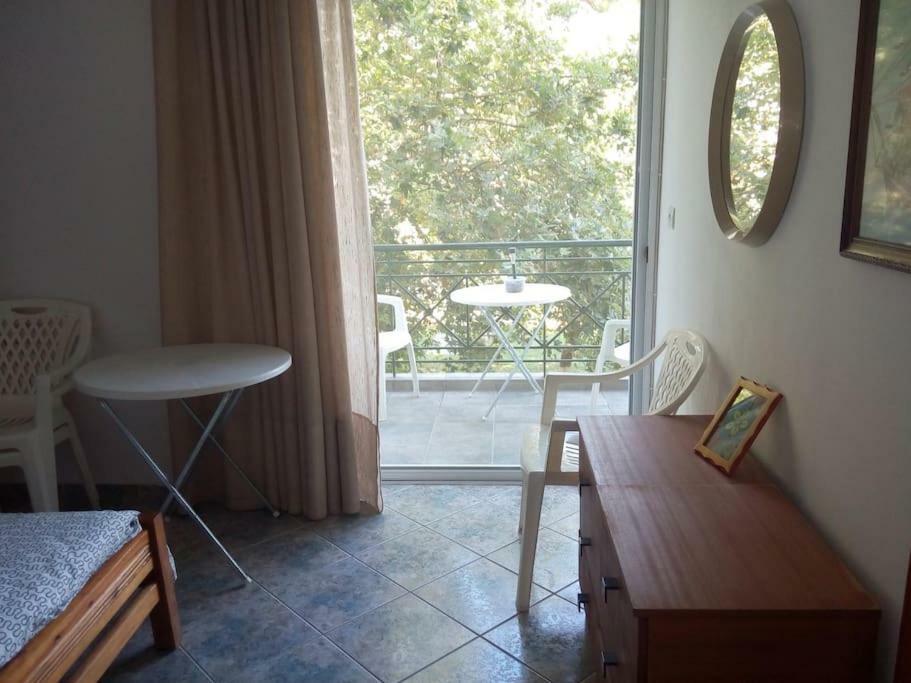 Anastasia - Efthimios Apartments Agios Konstantinos  Exterior photo